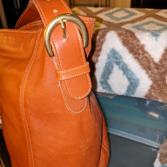 Coach bucket leather bag - Picture 2 of 4